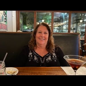 Meet your Posher, Joni